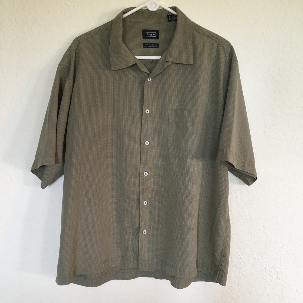 Haggar men's olive summer shirt. Size XL.